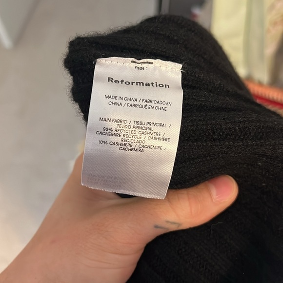 Reformation Beckie Cashmere Collared Sweater - Picture 8 of 14